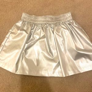 Girls faux leather silver skirt